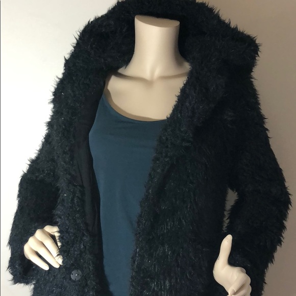 BUTTON CLOSURE HOODED SHAGGY BLACK FAUX COAT - Picture 5 of 8